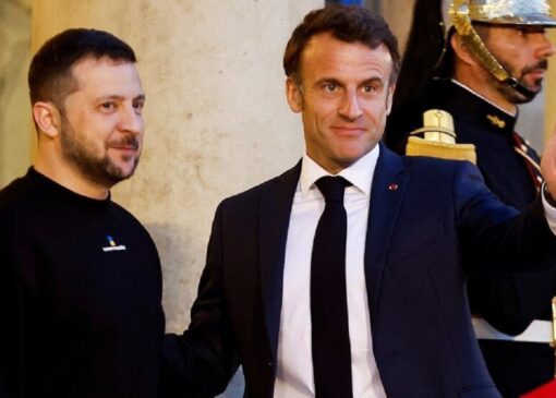 اشپیگل: مکرون هشدار داده که آمریکا ممکن است به اوکراین خیانت کند