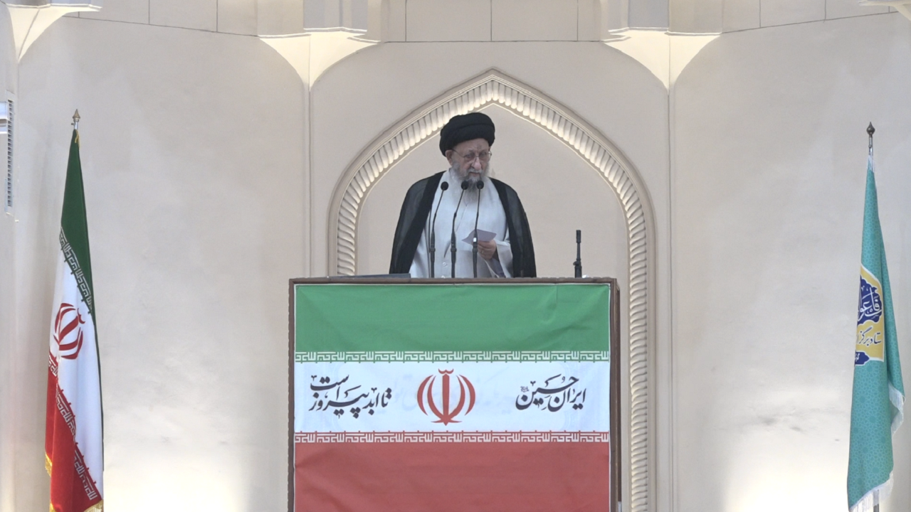 دانشگاه‌ها باید در حل مشکلات اقتصادی کشور نقش آفرین باشد