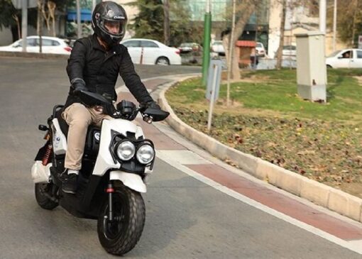 پلیس راهور: رانندگی با موتورسیکلت‌برقی هم با گواهینامه مجاز است