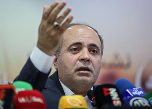 احتمال ۶۰ درصدی هجوم ملخ صحرایی به ایران وجود دارد+ فیلم