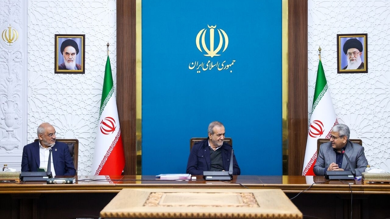 تاکید پزشکیان بر سیاست‌گذاری براساس چارچوب‌های برخوردار از پشتوانه علمی و تجربی