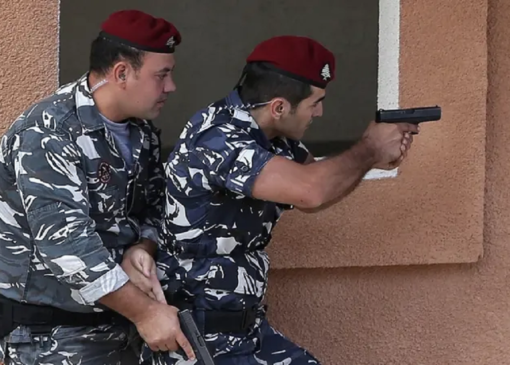 اتحادیه اروپا در حال بررسی کمک به تقویت نیروهای امنیتی لبنان است