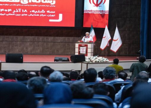 عذرخواهی عارف به خاطر مشکلات معیشتی/ دولت به مطالبات به حقِ مردم پاسخ درخور می‌دهد