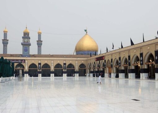 فیلمی از حال و هوای یک روز بارانی در مسجد کوفه