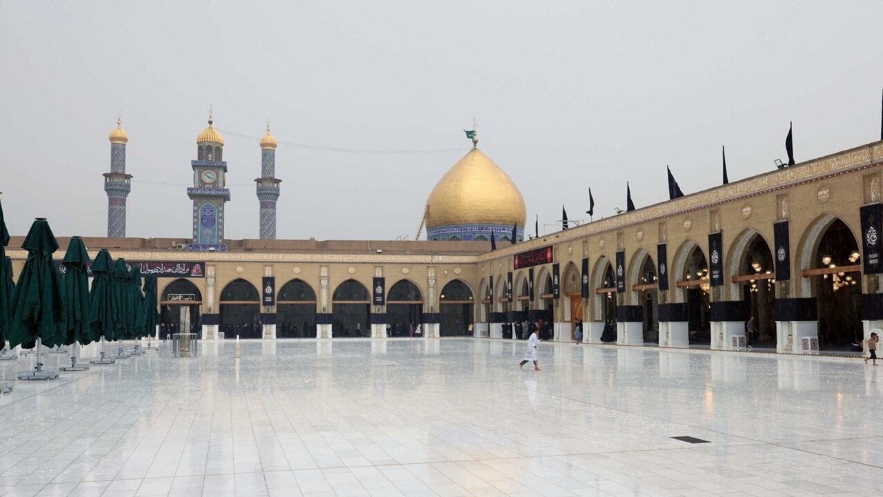 فیلمی از حال و هوای یک روز بارانی در مسجد کوفه