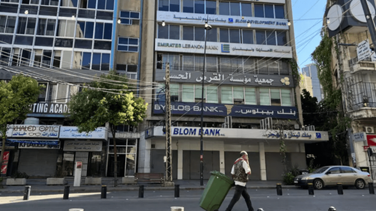 شکست سنگین اسرائیل در «جنگ بانک‌ها»؛ نابودی ۹۰ درصدی هم کارساز نشد!