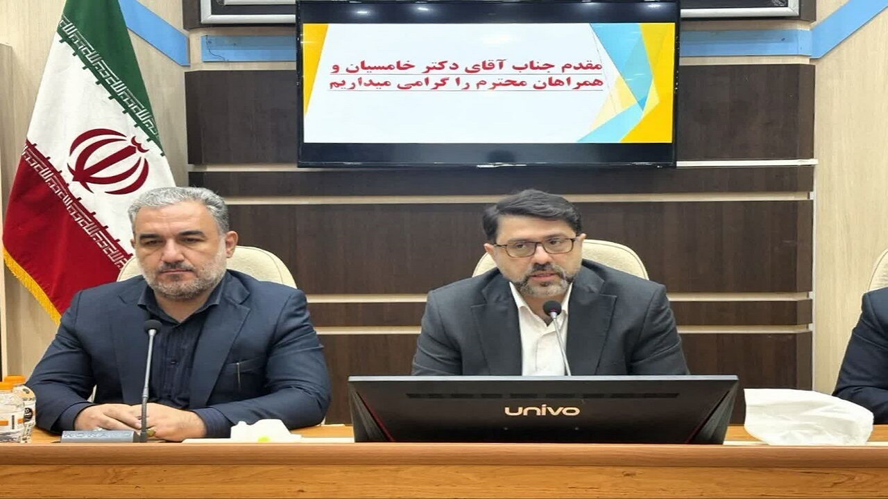 راهکارهای تقویت ارتباطات مردمی با حضور معاون رییس جمهور در قم بررسی شد