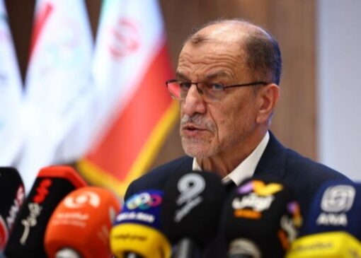 خسروی وفا: آقایی افتخار ایران است