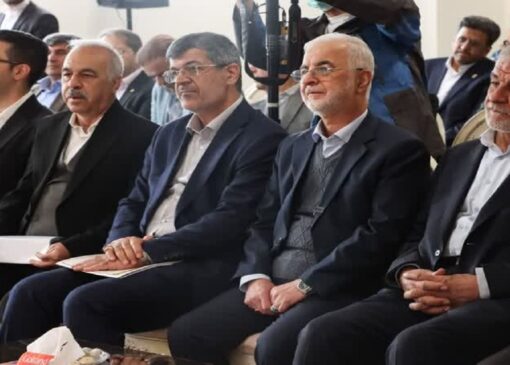 یزد گوهری در دل کویر است و جز فرصت در استان یزد چیزی نمی‌بینیم/ یزد قطب تولید انرژی خورشیدی در کشور