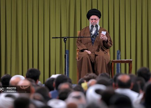 مراسم جشن میلاد حضرت زهرا سلام‌الله‌علی‌ها در حسینیه امام خمینی (ره) با حضور رهبر انقلاب