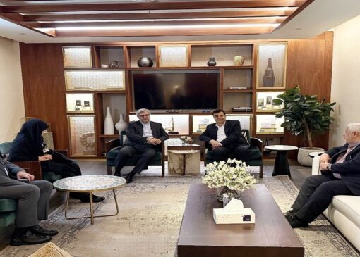 دنیامالی وارد امارات شد