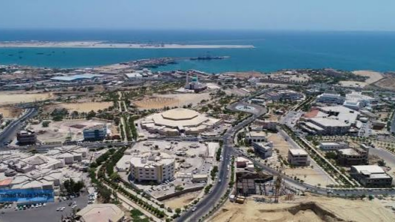 رشد ۵۶۶درصدی میزان صادرات و ترانزیت کالا در چابهار /تحول چشمگیر در فعالیت‌های تجاری