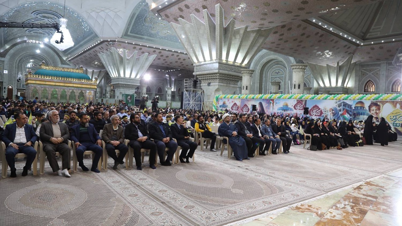 همایش نسل آرمانی با حضور ۲۰۰۰ دانش‌آموز قرآنی منطقه ۱۹ در حرم مطهر امام خمینی (ره)