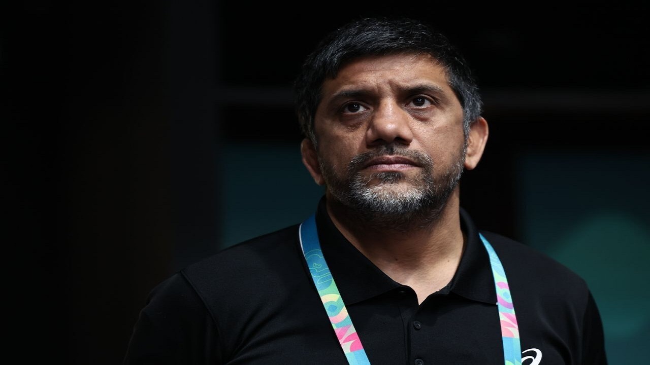 دبیر: معصومی بداند کشتی فقط مدال نیست/ کاهش وزن پیاپی قاسمپور را دچار مشکل کرده