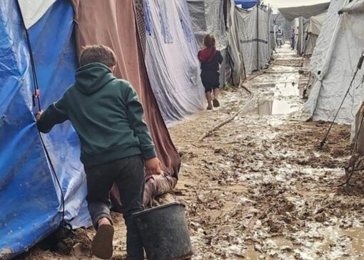 سرما بلای جان ساکنان غزه + فیلم