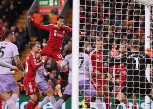 برتری لیورپول در شب بازگشت صلاح؛ آشتی چلسی با بُرد