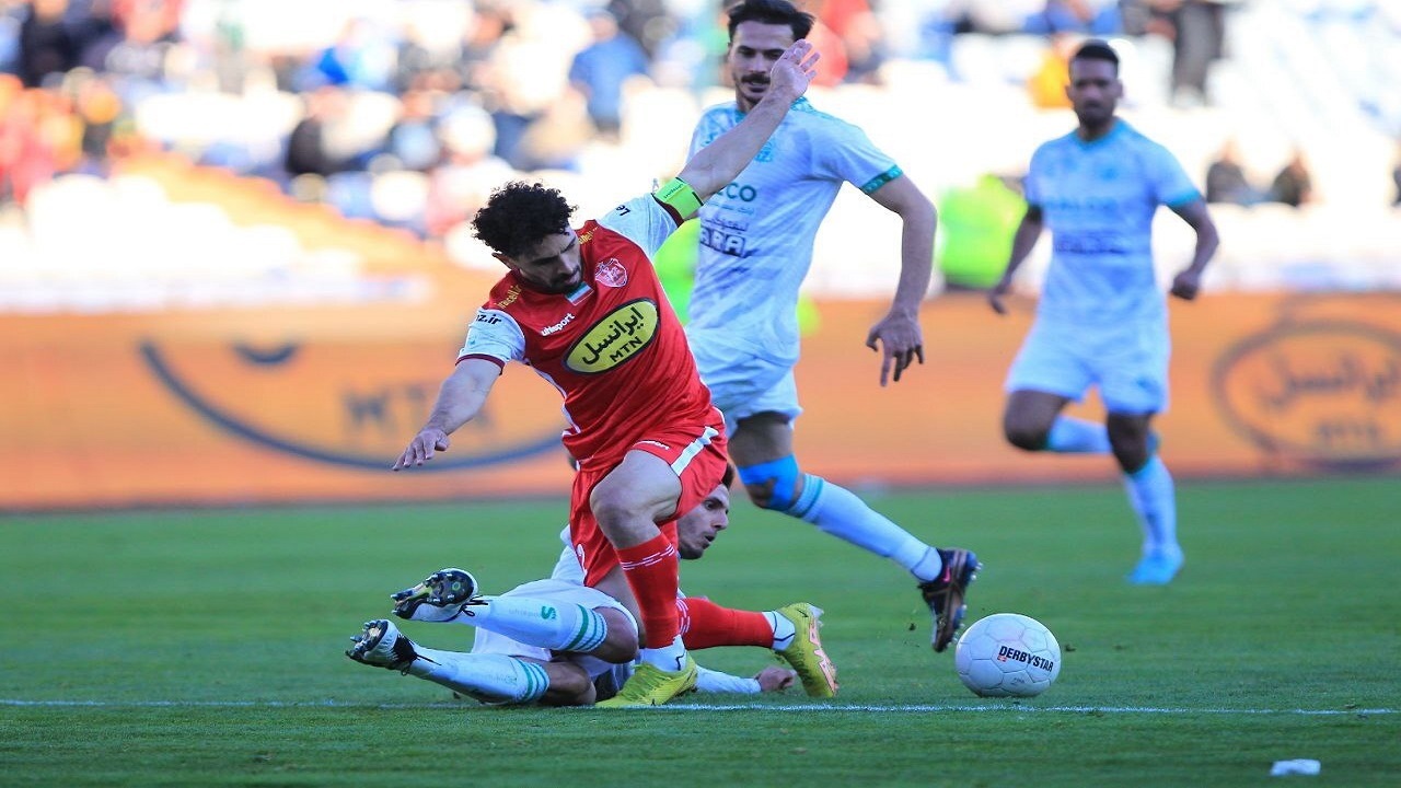 پرسپولیس ۰ - ۰ آلومینیوم اراک/ گزارش زنده بازی