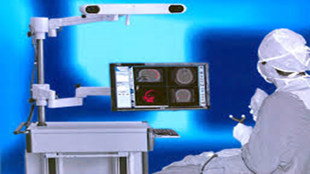 توانمندی در تولید سامانه‌های جراحی هوشمند + فیلم