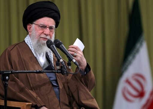 آرایش جنگ تبلیغاتی علیه دشمن در کلام رهبر معظم انقلاب + فیلم