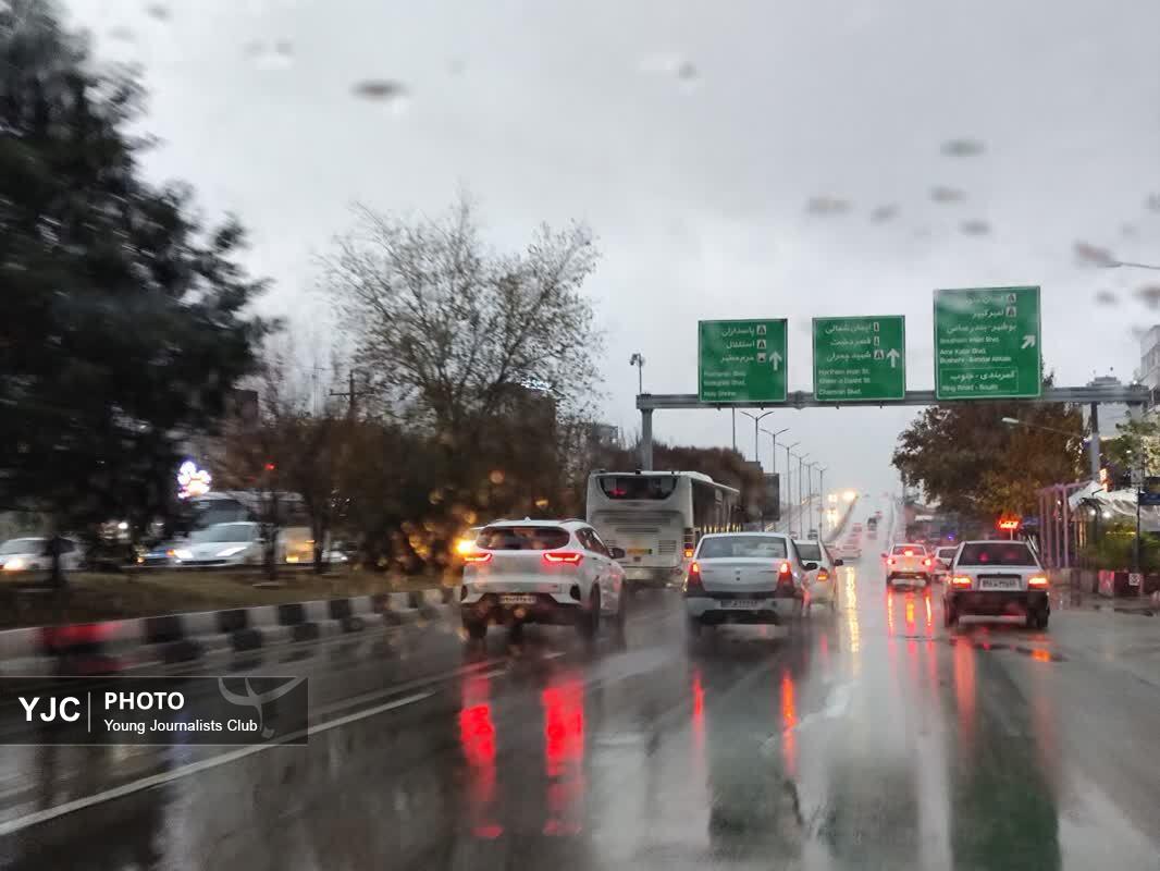 مدیریت میدانی بارش‌های سنگین در شیراز با استقرار گسترده ناوگان عملیاتی