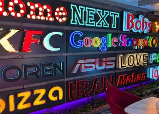 گزارش میدانی از بورس تابلو سازی تهران؛ ۸۰ درصد بازار سهم تابلو چلنیوم