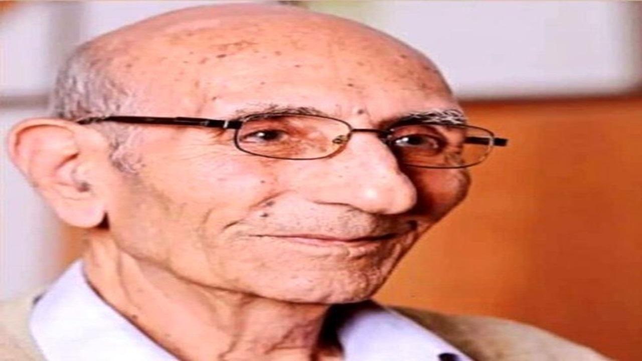 بهمن رافعی بروجنی یکی از چهره‌های اثرگذار شعر معاصر