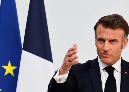 مکرون: اتحادیه اروپا باید خطوط ارتباطی با پوتین را باز کند