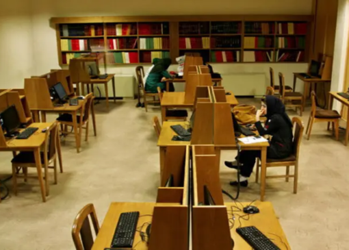 رنجش دانش آموزان انابدی از کاهش ساعت کتابخانه