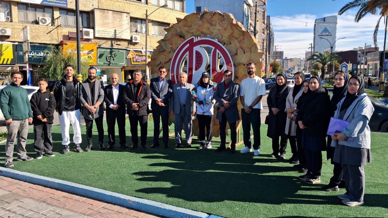 استقبال گرم بابلسری‌ها از شعبانی پس از کسب مدال برنز مسابقات جام جهانی اسکیت رولبال + فیلم