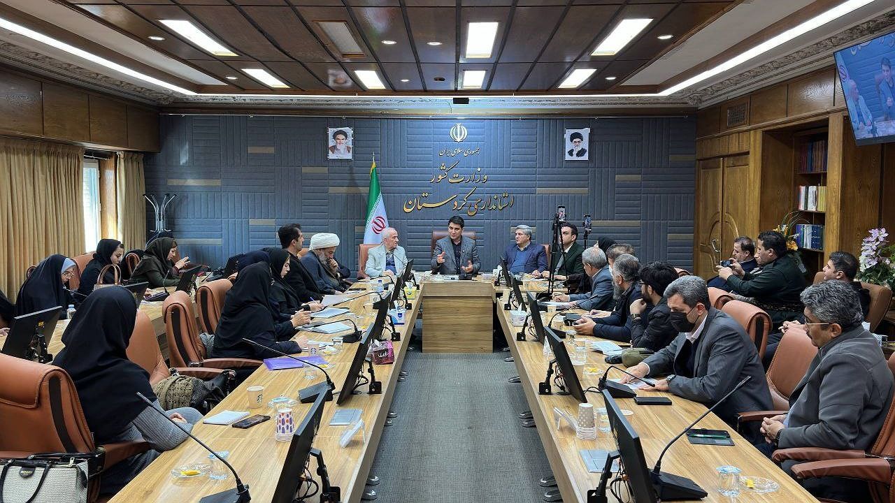 ضرورت تأسیس مجتمع توانمندسازی برای ساماندهی آسیب‌دیدگان اجتماعی در سنندج / تمهیداتی برای اهدای امنیت به بی‌پناهان