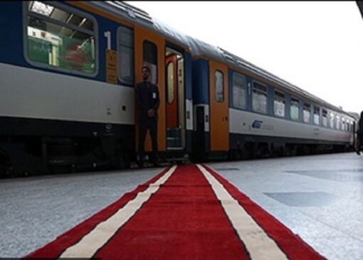 «رجا» متولی قطار حومه‌ای شد