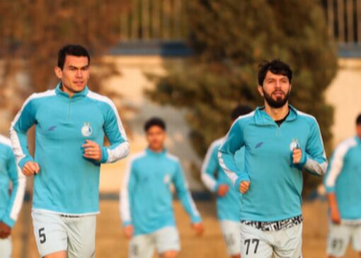 مشهد میزبان بازی استقلال و گل گهر شد