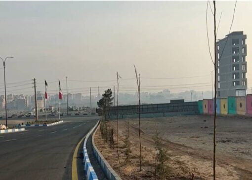 رنجش دانش آموزان رباط کریم از دایر بودن مدارس در روز‌های آلوده بودن هوا