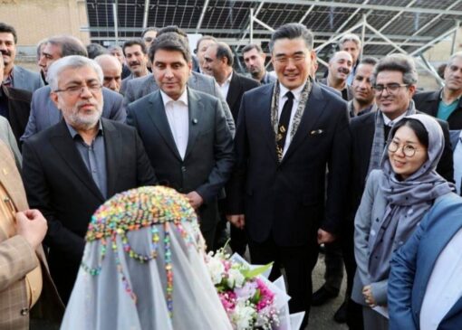 اهدای تجهیزات نیم‌میلیون دلاری کره جنوبی به کردستان / تأکید استاندار بر اعزام جوانان کردستانی به کره جنوبی برای آموزش‌های فنی پیشرفته