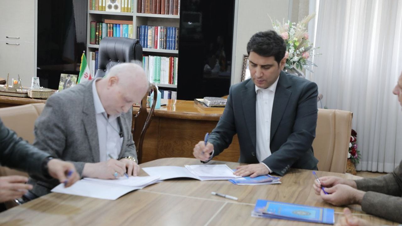 تفاهم‌نامه تأسیس آکادمی تخصصی بسکتبال در سنندج و برگزاری مسابقات بین‌المللی امضا شد