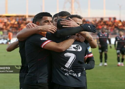 معرفی ۵۰ بازیکن به اوسمار از سوی گروه آنالیز پرسپولیس