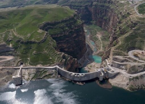 لرستان و رؤیای مهار آب با سد معشوره