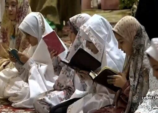 حضور پررنگ جوان‌ها و نوجوان‌ها در اعتکاف امسال + فیلم