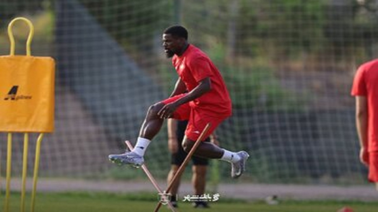 اوریه بدون توافق ایران را ترک کرد