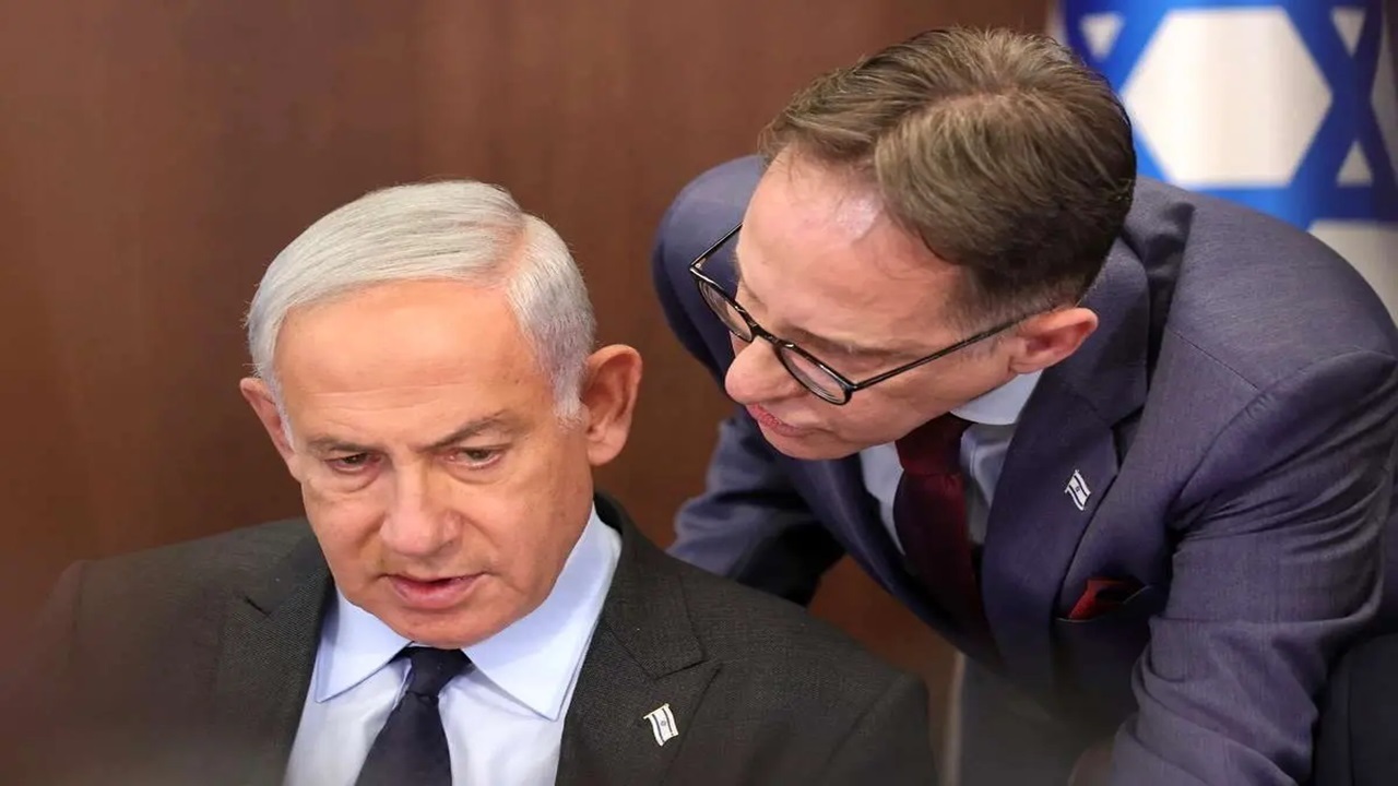 افشای فیلمهای مهمانی خصوصی رئیس دفتر نتانیاهو توسط حنظله + فیلم