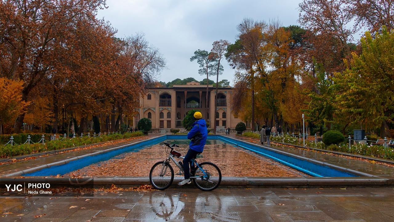 هوای بارانی اصفهان