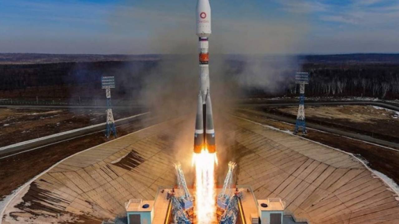 زمین را ترک کردند؛ آغاز مأموریت سه ماهواره بومی ایران + فیلم