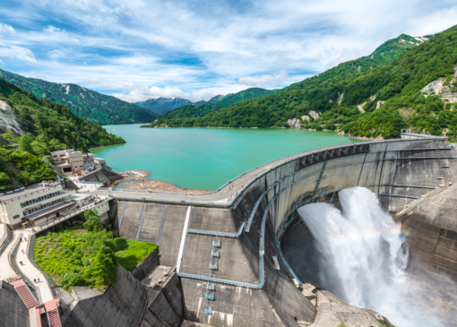 در جهان از چه روش‌هایی برای کاهش تبخیر آب سدها استفاده می‌شود؟