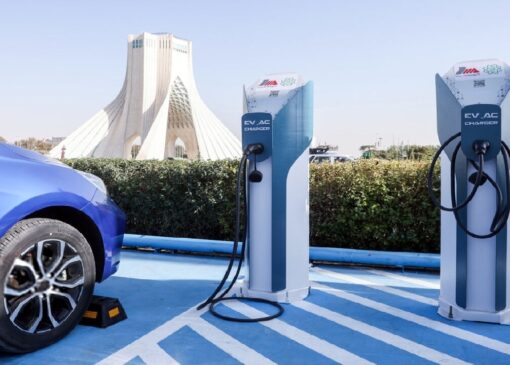 امکان استفاده تاکسی‌های برقی تهران از ایستگاه‌های شارژ اتوبوسرانی فراهم شد