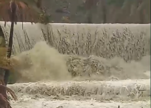 خروش رودخانه بهتیش بشاگرد