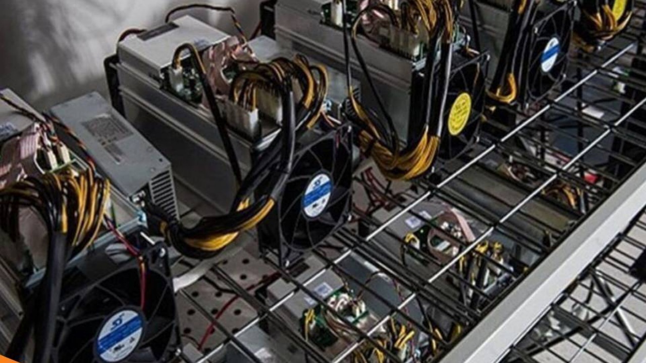 کشف ۱۸ دستگاه ماینر غیرمجاز در شهرستان سراوان و زاهدان