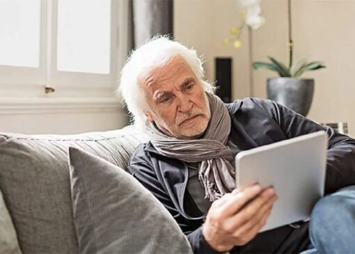 گسترش وابستگی سالمندان و بازنشستگان به اینترنت و فضای مجازی