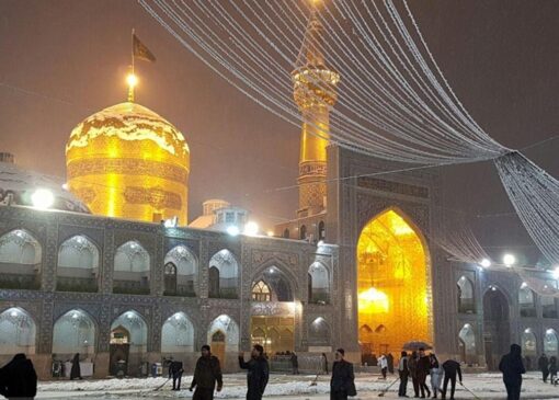 بارش برف در بهشت امام رضا علیه السلام + فیلم