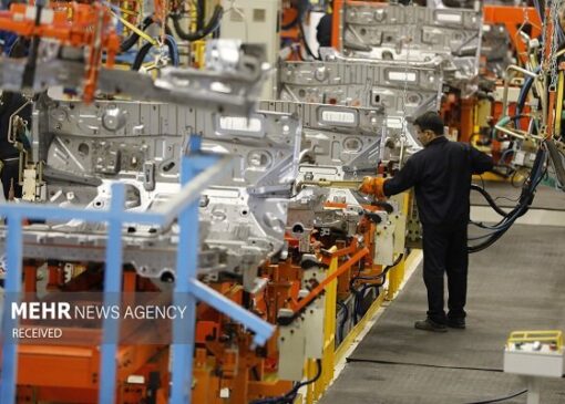 پرداخت ۴۰ همت تسهیلات به سایپا و ایران‌خودرو معطل بانک‌ها