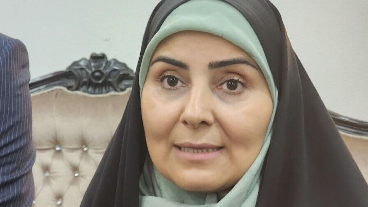 صادق: وزیر مطالبات کامیون‌داران پرداخت می‌شود